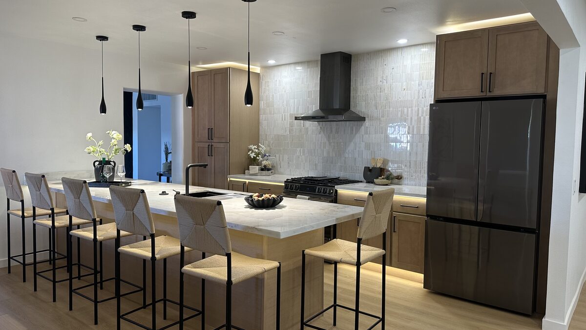 Modern kitchen remodel in Scottsdale by DYS Construction featuring marble island